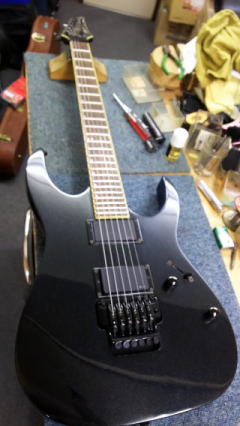 Ibanez　スルーネックRG